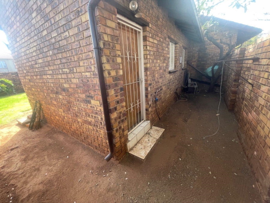 1 Bedroom Property for Sale in Terenure Gauteng