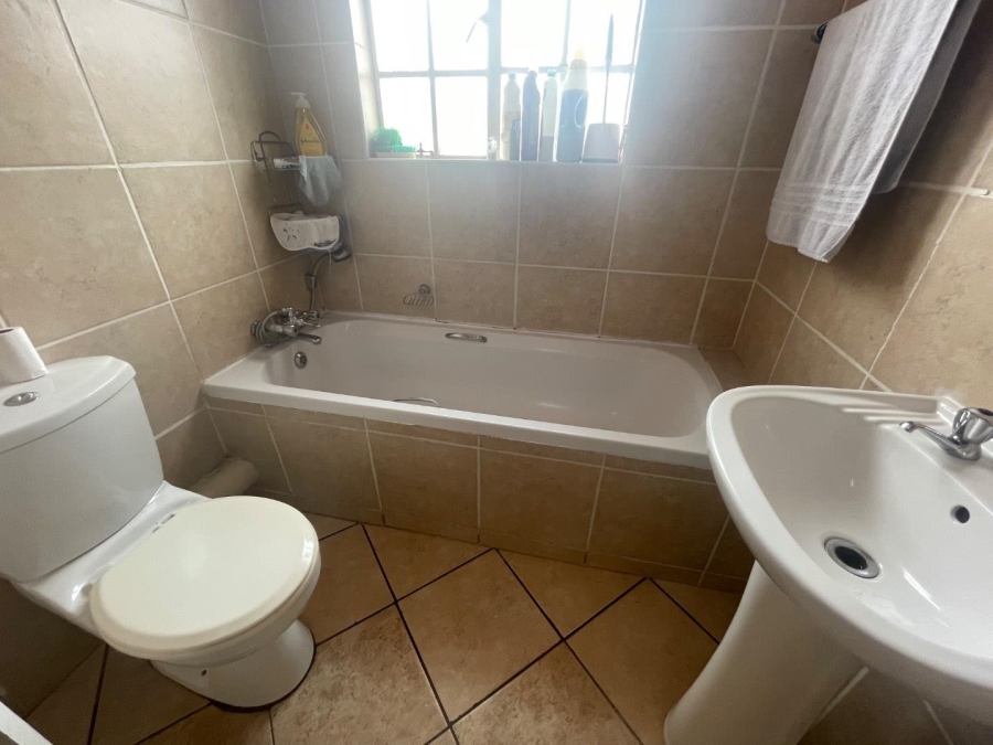 3 Bedroom Property for Sale in Terenure Gauteng