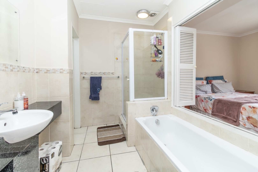 2 Bedroom Property for Sale in Rivonia Gauteng