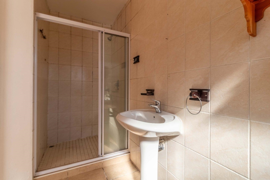2 Bedroom Property for Sale in Noordheuwel Gauteng