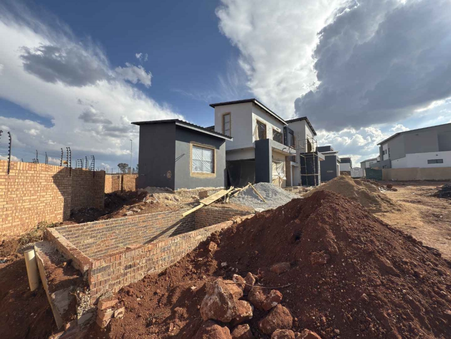 4 Bedroom Property for Sale in Fountainbrook Estate Gauteng