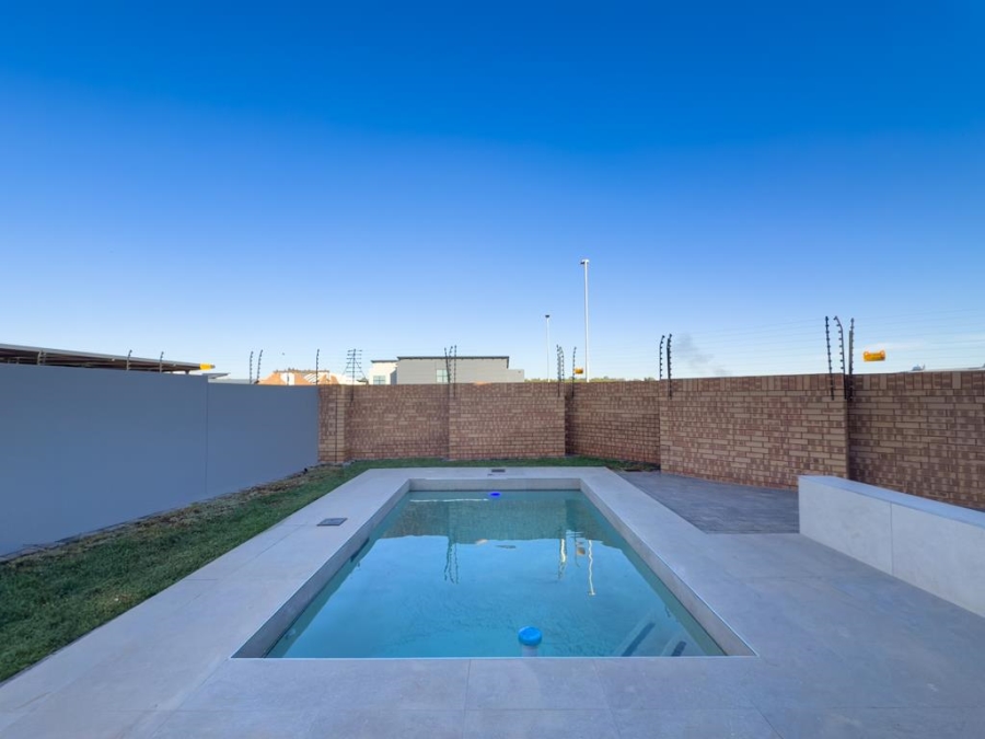 4 Bedroom Property for Sale in Fountainbrook Estate Gauteng