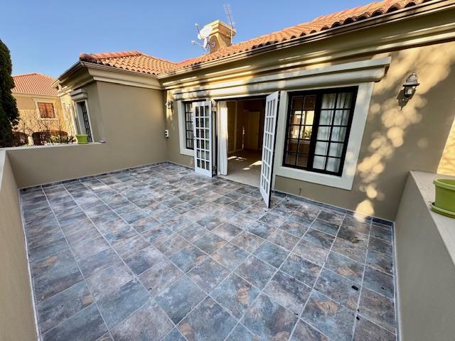 To Let 3 Bedroom Property for Rent in Hurlingham Gauteng