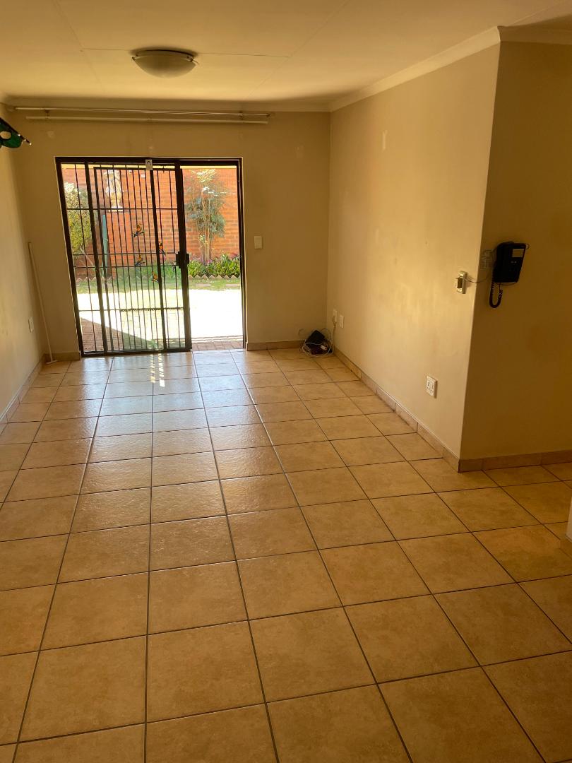 To Let 2 Bedroom Property for Rent in Willow Park Manor Gauteng