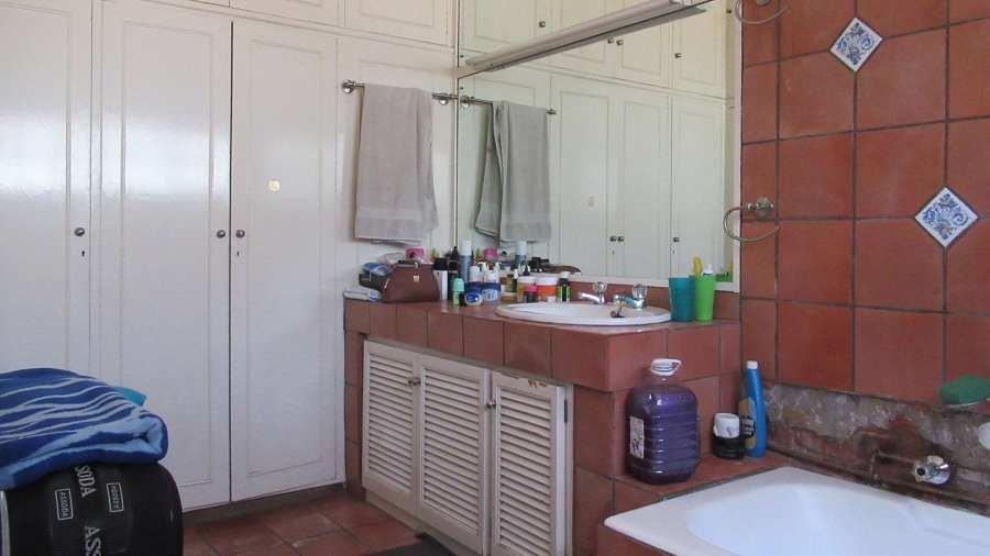 6 Bedroom Property for Sale in Strathavon Gauteng