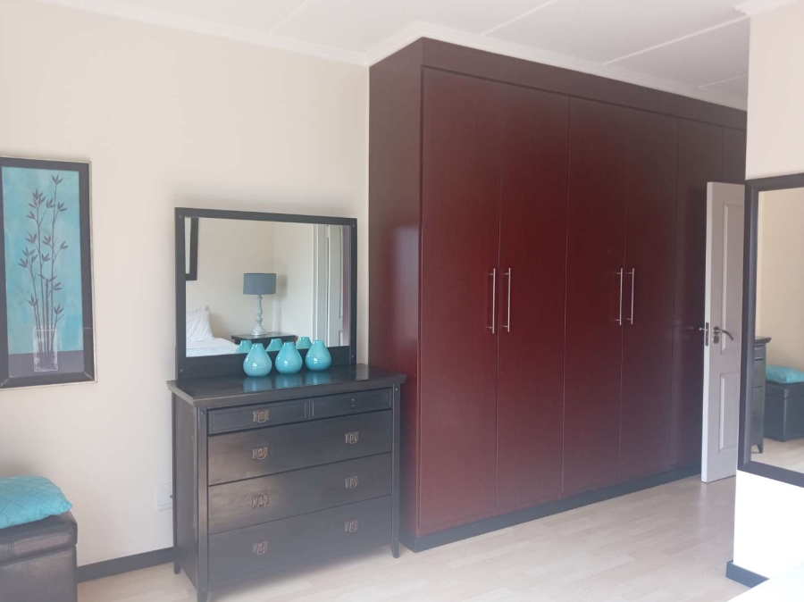 To Let 2 Bedroom Property for Rent in Bedfordview Gauteng