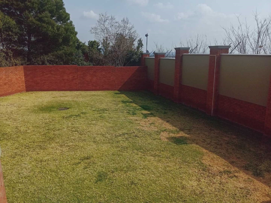 To Let 2 Bedroom Property for Rent in Bedfordview Gauteng