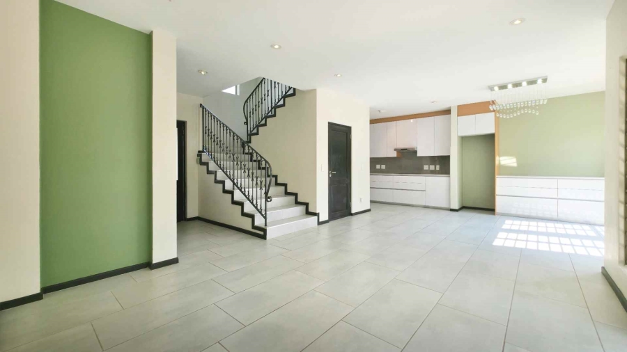 3 Bedroom Property for Sale in Strathavon Gauteng