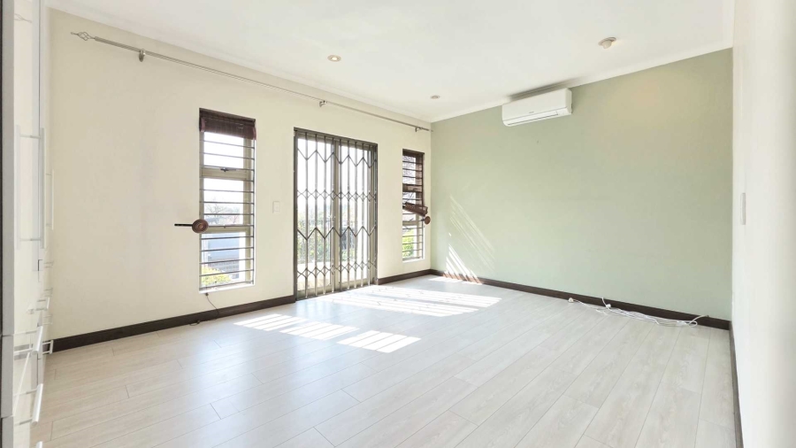 3 Bedroom Property for Sale in Strathavon Gauteng