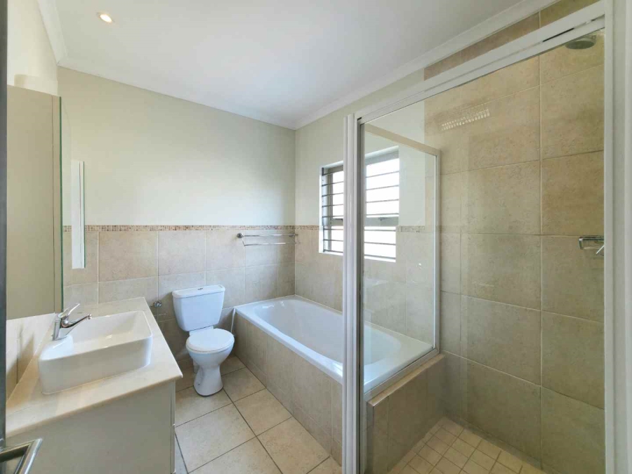 3 Bedroom Property for Sale in Strathavon Gauteng