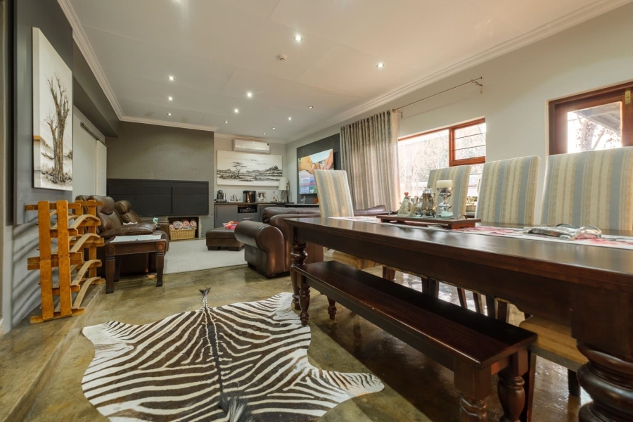 4 Bedroom Property for Sale in Constantia Park Gauteng