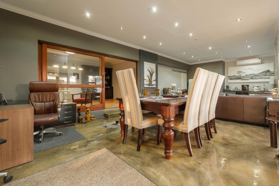 4 Bedroom Property for Sale in Constantia Park Gauteng