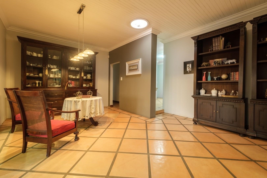 4 Bedroom Property for Sale in Constantia Park Gauteng