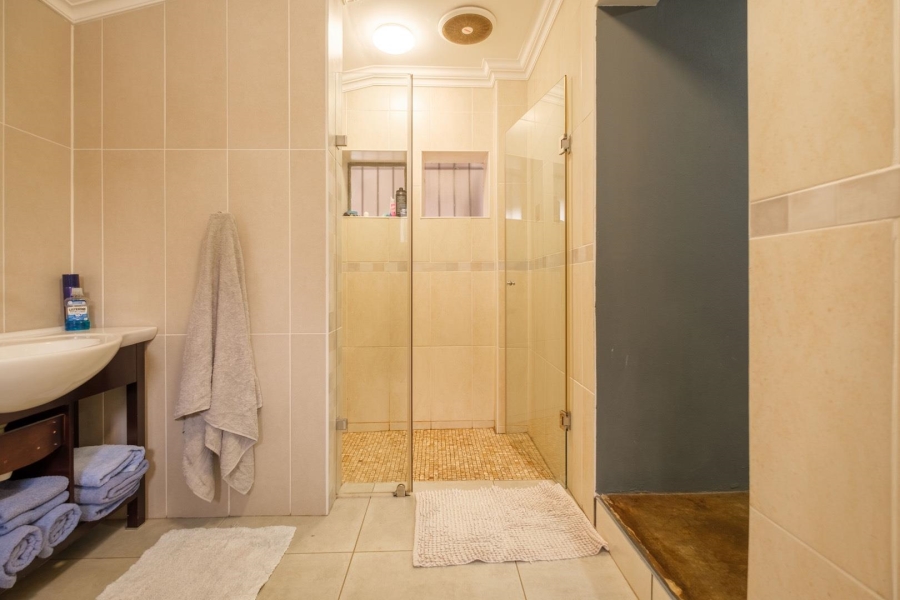 4 Bedroom Property for Sale in Constantia Park Gauteng