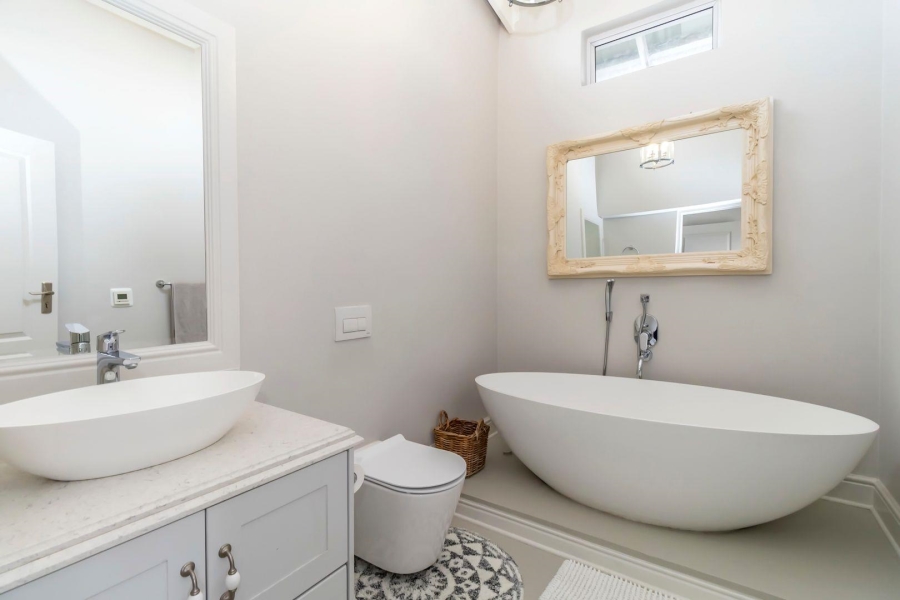 4 Bedroom Property for Sale in Helderfontein Estate Gauteng