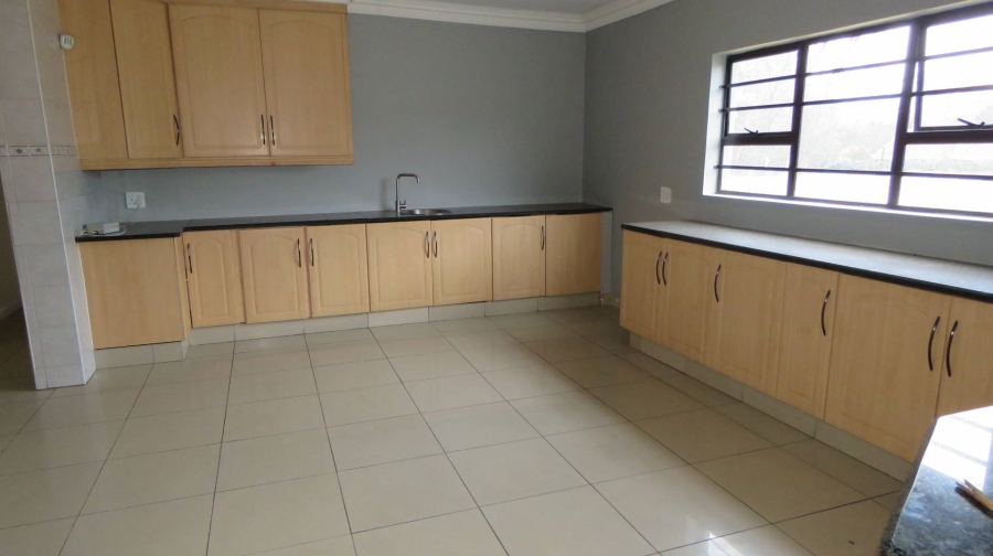 To Let 3 Bedroom Property for Rent in Brackenhurst Gauteng