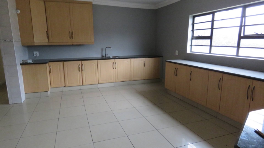 To Let 3 Bedroom Property for Rent in Brackenhurst Gauteng