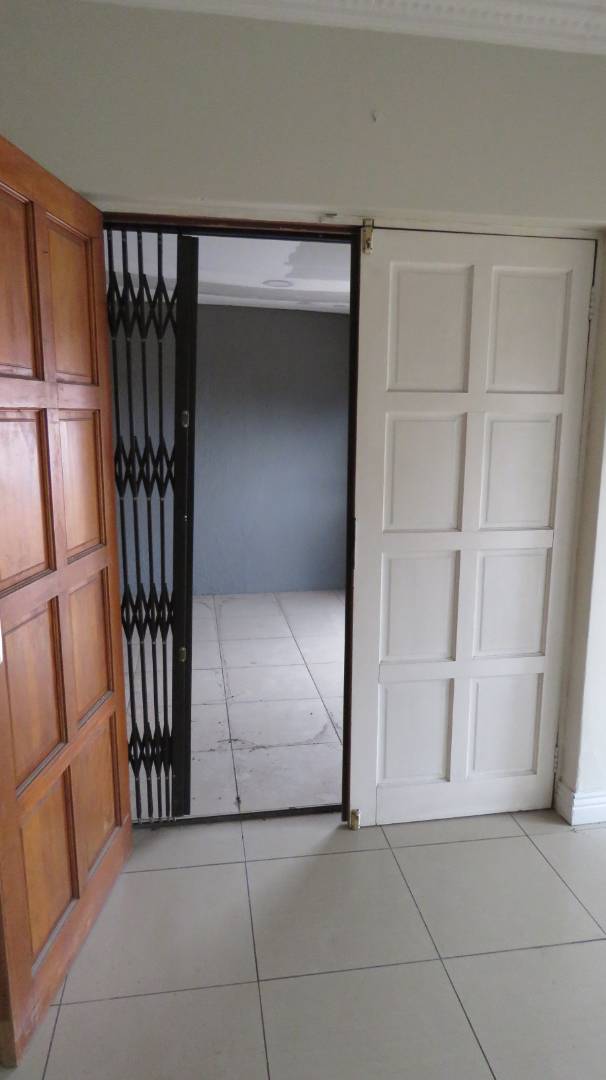 To Let 3 Bedroom Property for Rent in Brackenhurst Gauteng