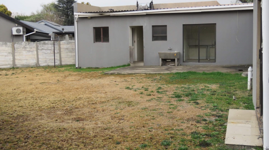 To Let 3 Bedroom Property for Rent in Brackenhurst Gauteng