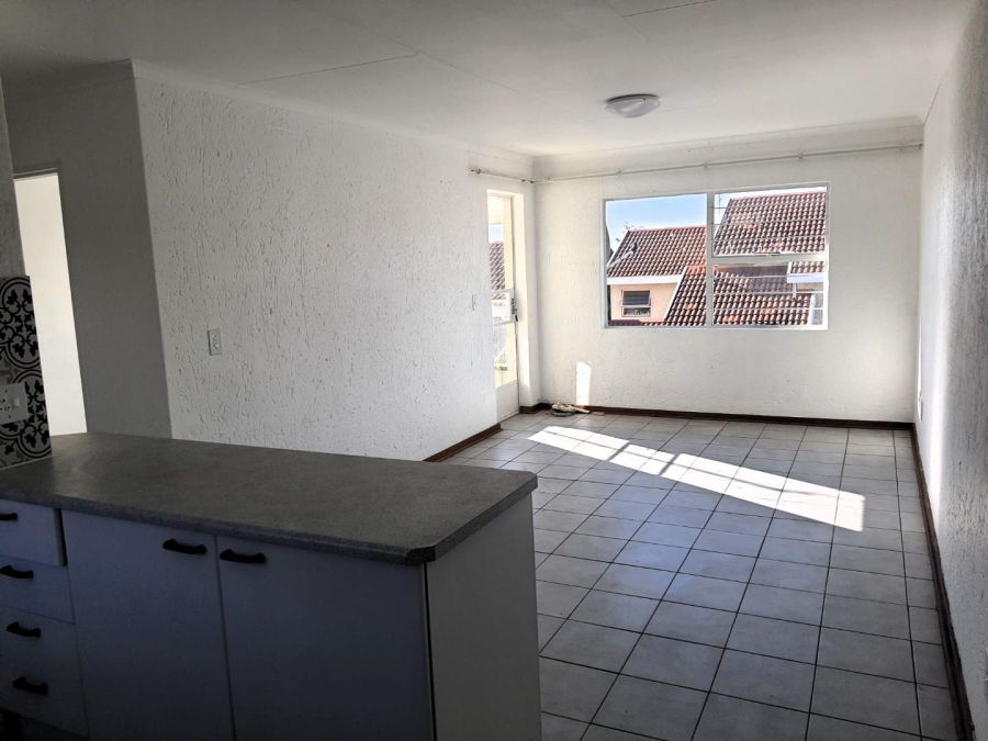 1 Bedroom Property for Sale in Constantia Kloof Gauteng