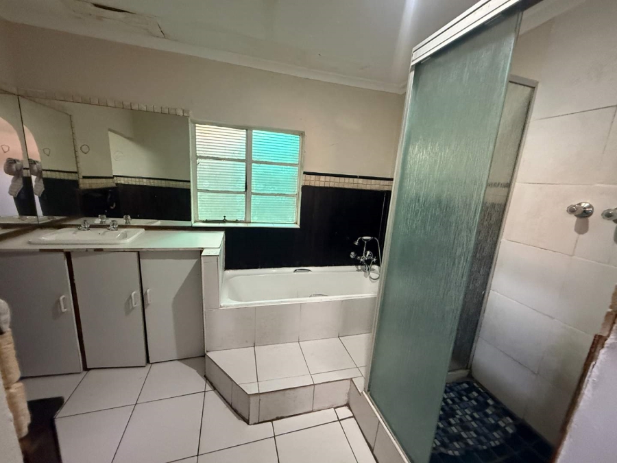 To Let 3 Bedroom Property for Rent in Delarey Gauteng