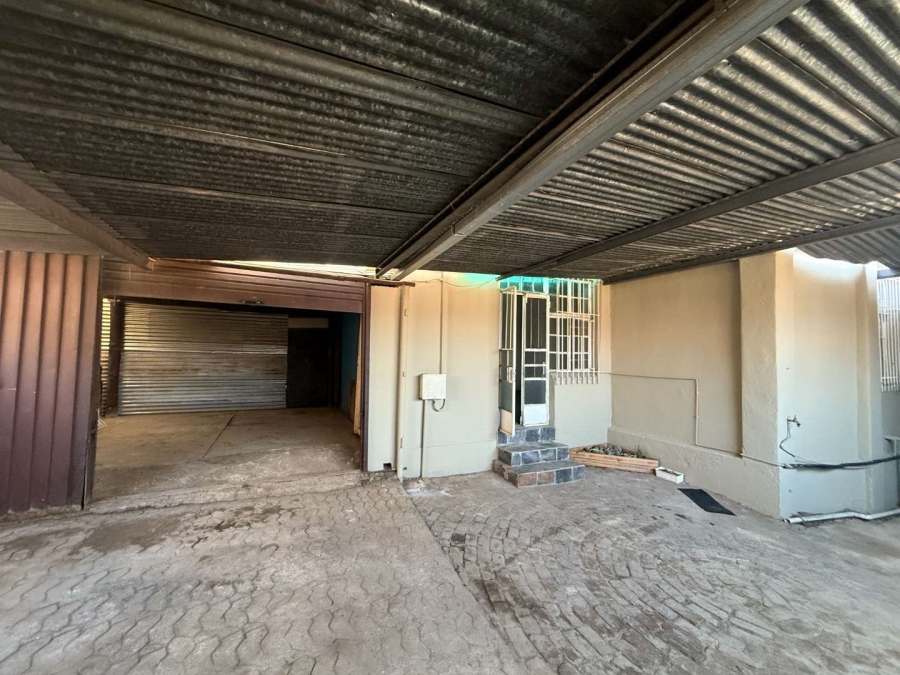 To Let 3 Bedroom Property for Rent in Delarey Gauteng