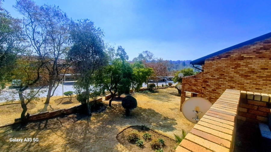 To Let 2 Bedroom Property for Rent in Buccleuch Gauteng