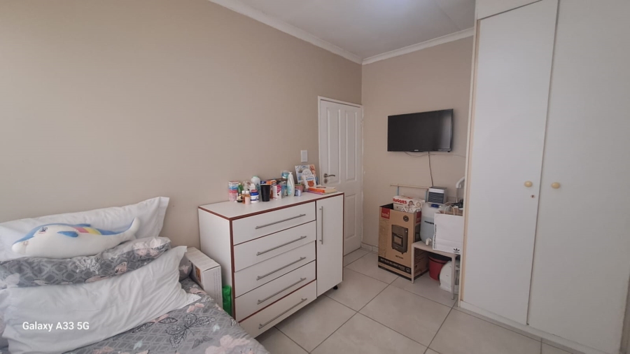 To Let 2 Bedroom Property for Rent in Buccleuch Gauteng