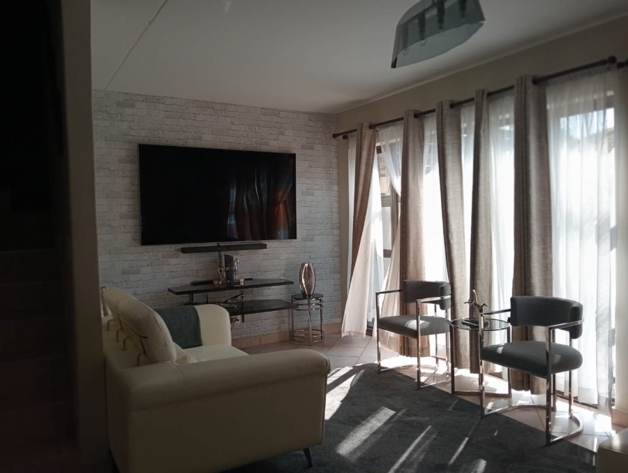 To Let 3 Bedroom Property for Rent in Hazeldean Gauteng