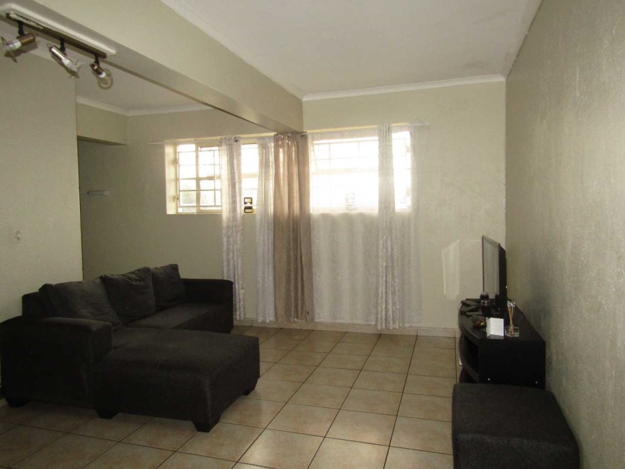 2 Bedroom Property for Sale in Albertville Gauteng