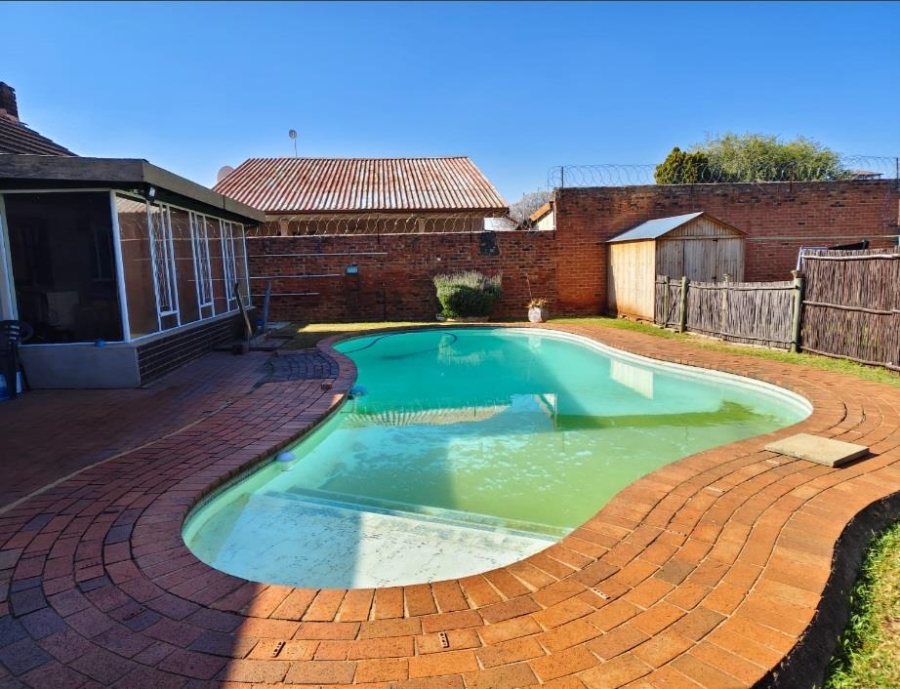 3 Bedroom Property for Sale in Edleen Gauteng