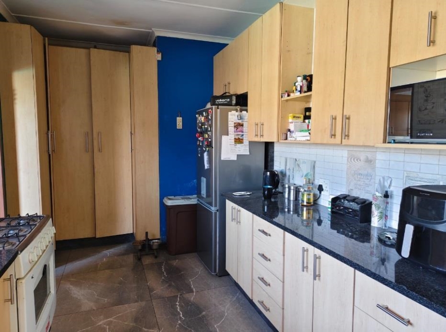 3 Bedroom Property for Sale in Edleen Gauteng