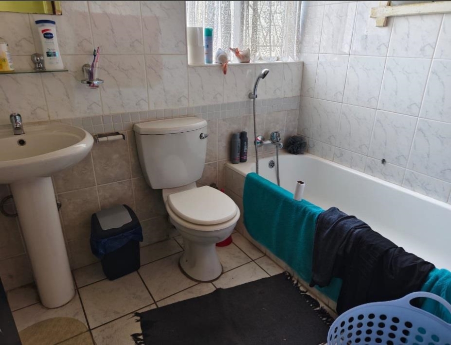 3 Bedroom Property for Sale in Edleen Gauteng