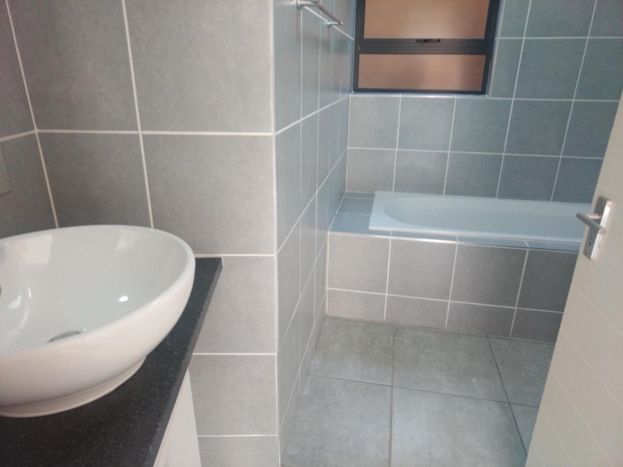 3 Bedroom Property for Sale in Glen Marais Gauteng