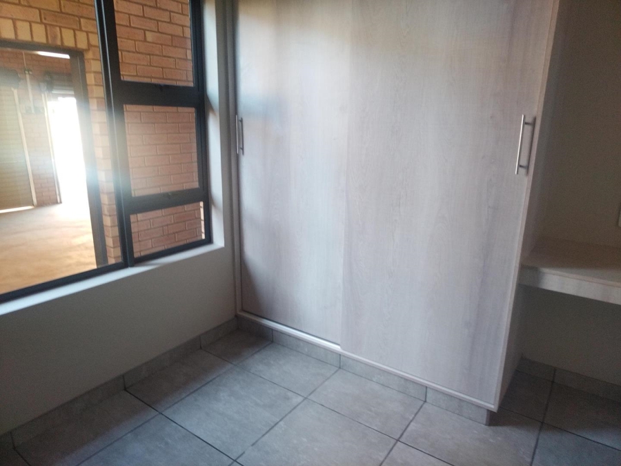3 Bedroom Property for Sale in Glen Marais Gauteng