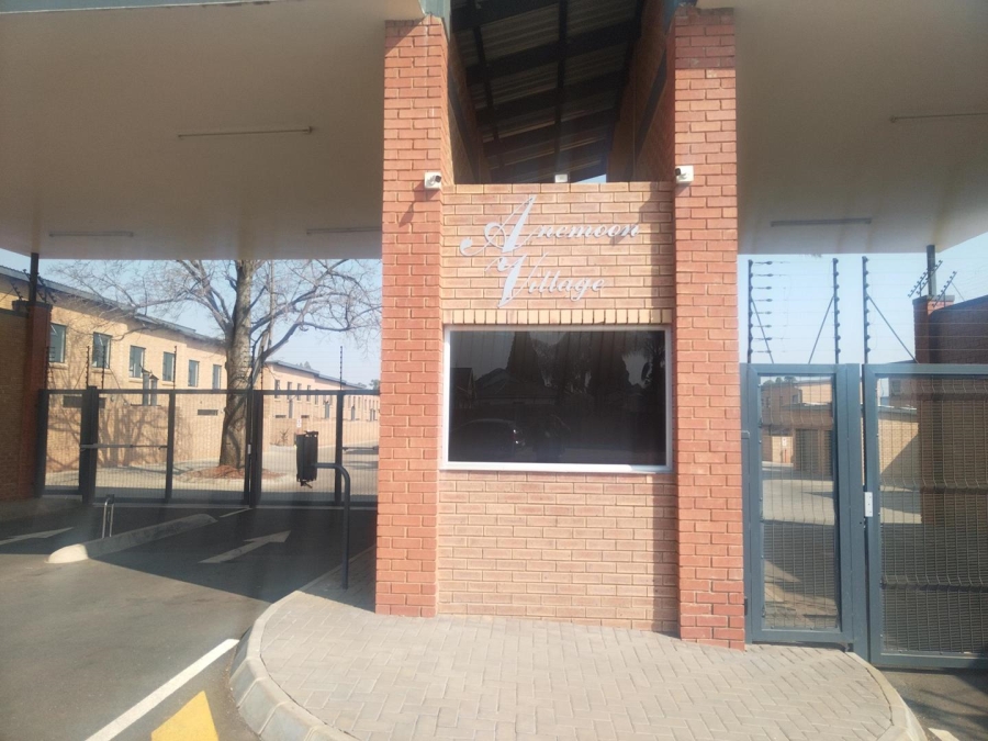 3 Bedroom Property for Sale in Glen Marais Gauteng
