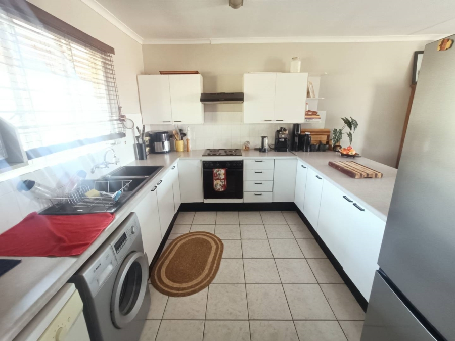 2 Bedroom Property for Sale in Zwartkop Gauteng