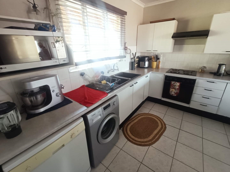 2 Bedroom Property for Sale in Zwartkop Gauteng