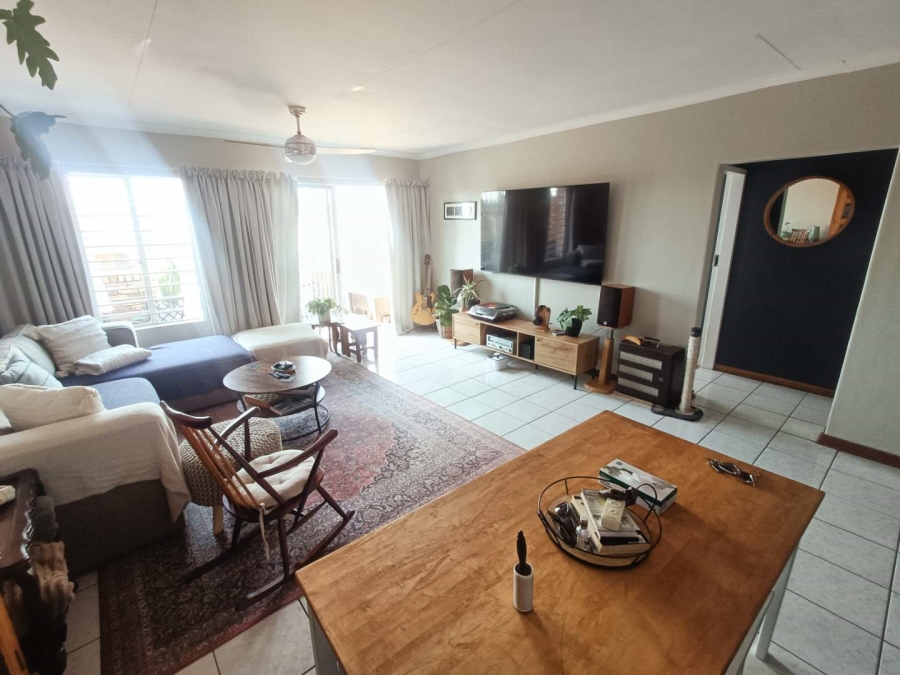 2 Bedroom Property for Sale in Zwartkop Gauteng