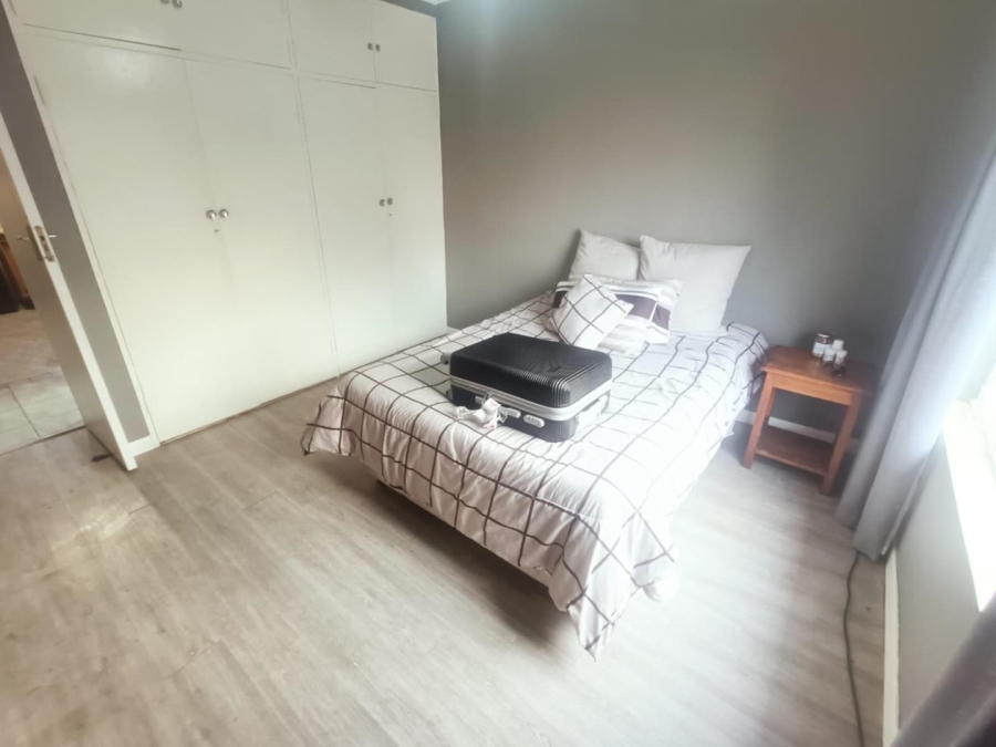 2 Bedroom Property for Sale in Zwartkop Gauteng