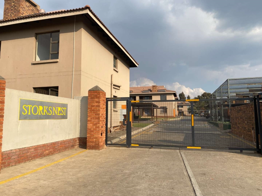 3 Bedroom Property for Sale in Albertsdal Gauteng