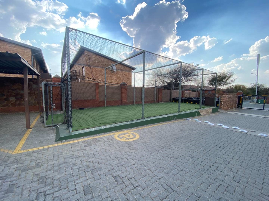 3 Bedroom Property for Sale in Albertsdal Gauteng