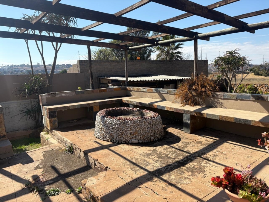 3 Bedroom Property for Sale in Suideroord Gauteng