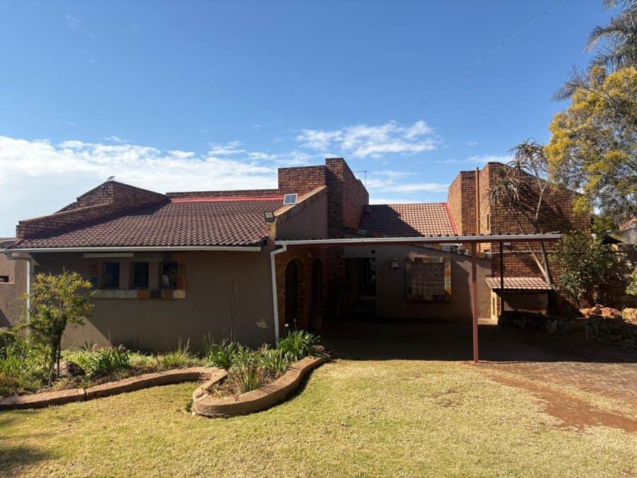 3 Bedroom Property for Sale in Suideroord Gauteng