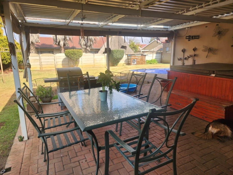 3 Bedroom Property for Sale in Arcon Park Gauteng