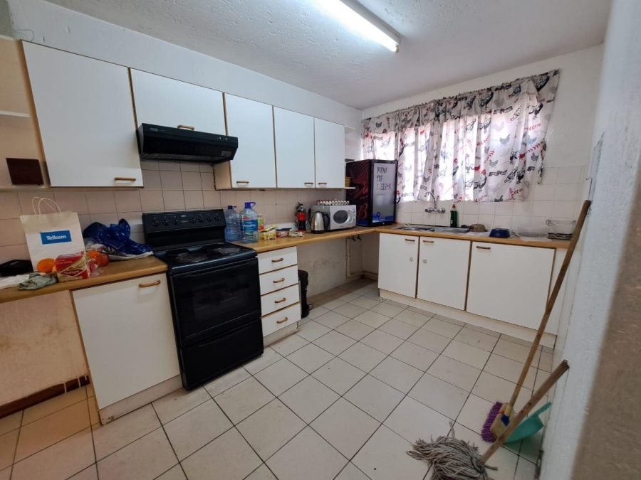 2 Bedroom Property for Sale in Oakdene Gauteng