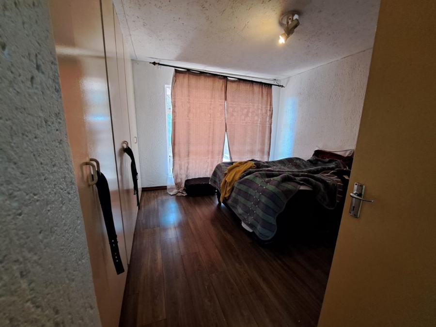 2 Bedroom Property for Sale in Oakdene Gauteng