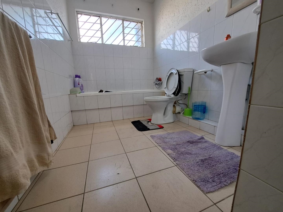 2 Bedroom Property for Sale in Oakdene Gauteng