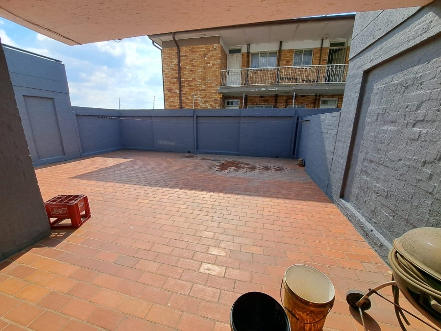 2 Bedroom Property for Sale in Oakdene Gauteng