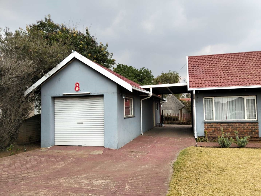 3 Bedroom Property for Sale in Verwoerdpark Gauteng